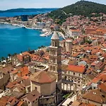 Pearl Of Split, With Terrace For 4 * Split