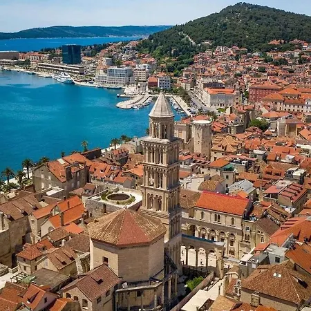 Pearl Of Split, With Terrace For 4 * 스플리트