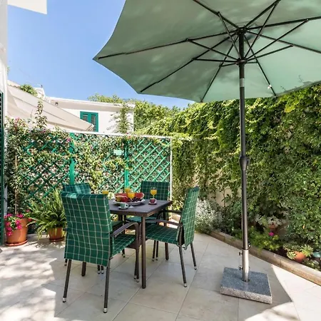 Pearl Of Split, With Terrace For 4 Apartmán *