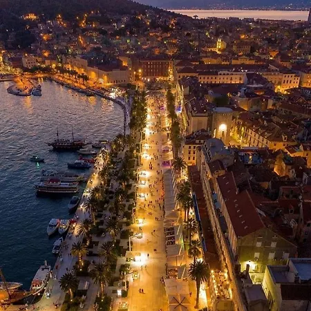 Pearl Of Split, With Terrace For 4 * Σπλιτ